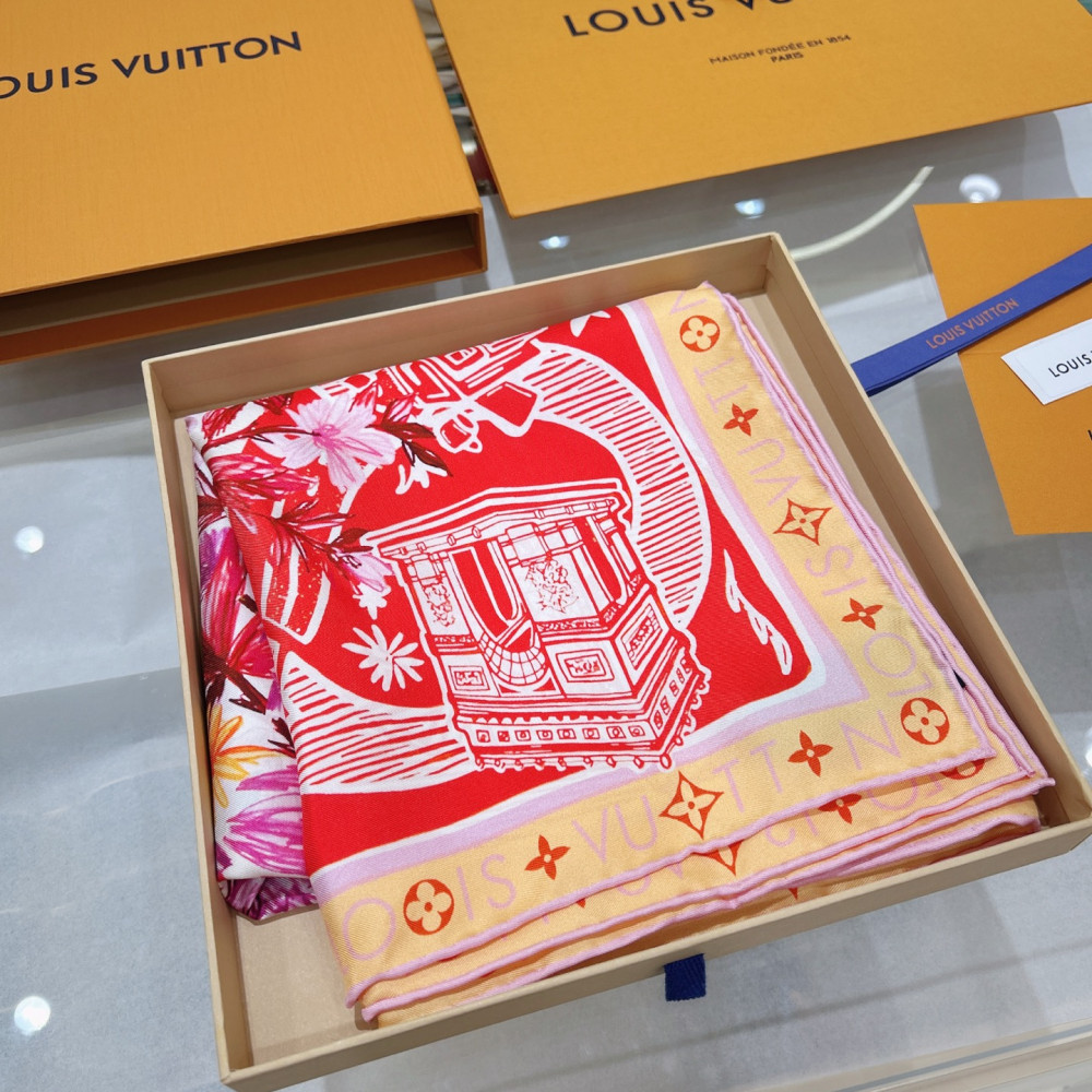 Louis Vuitton 100% Mulberry Silk 90cm Scarf!  