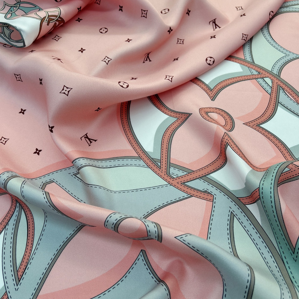 Louis Vuitton 100% Mulberry Silk 90cm Scarf!  