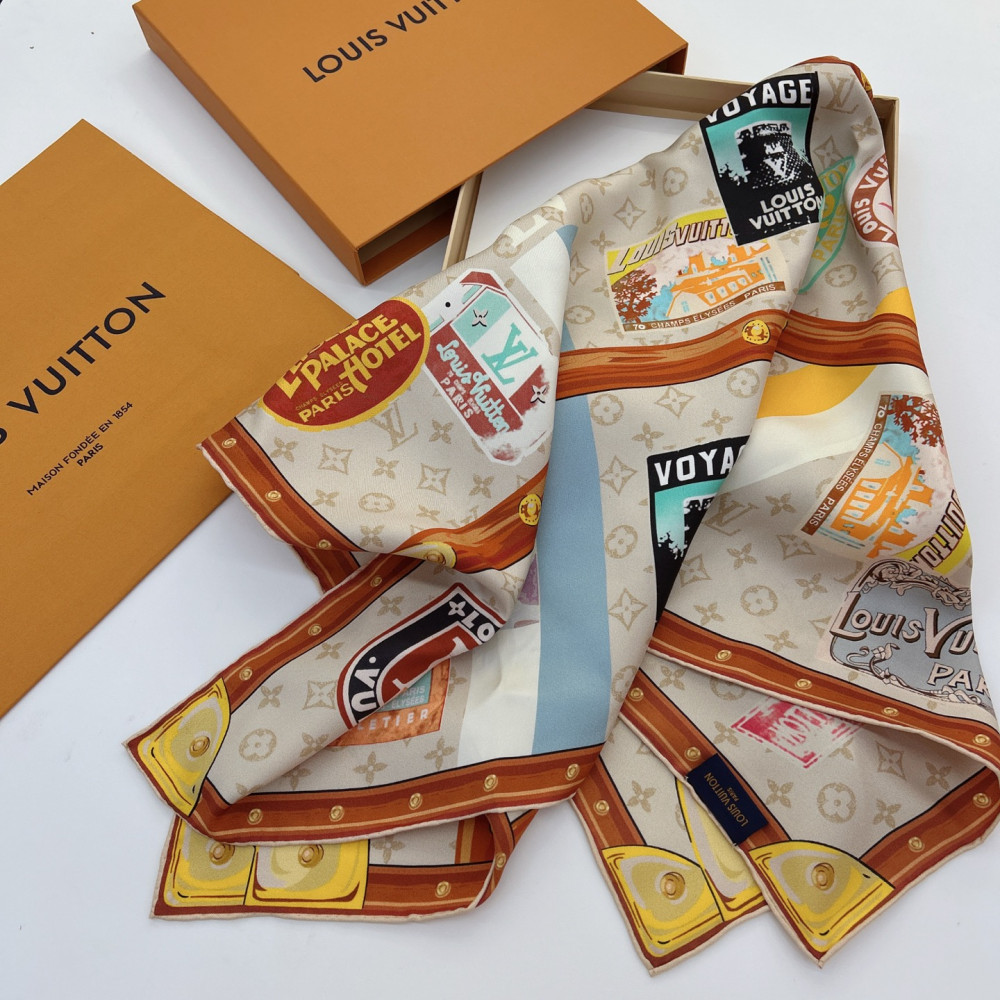 Louis Vuitton 100% Mulberry Silk 90cm Scarf!  