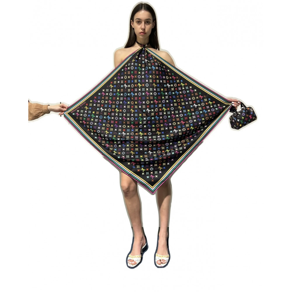 Louis Vuitton 100% Mulberry Silk 90cm Scarf!  