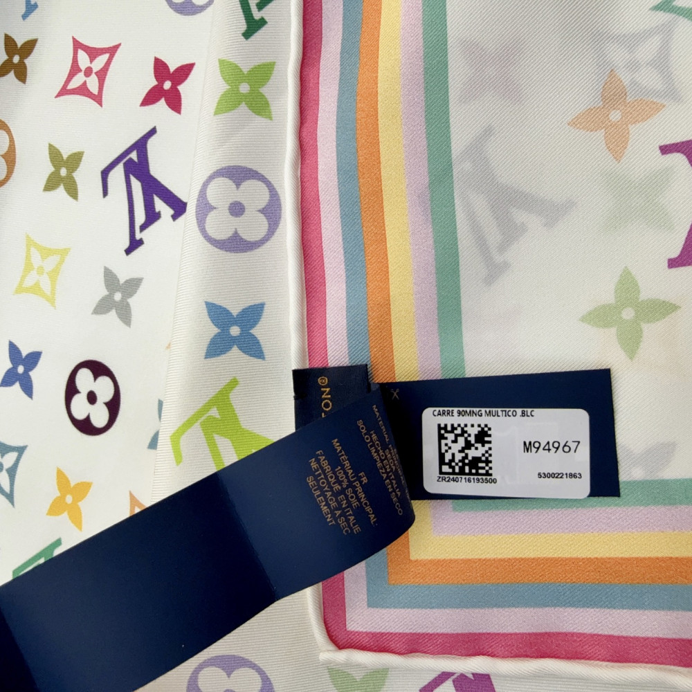 Louis Vuitton 100% Mulberry Silk 90cm Scarf!  