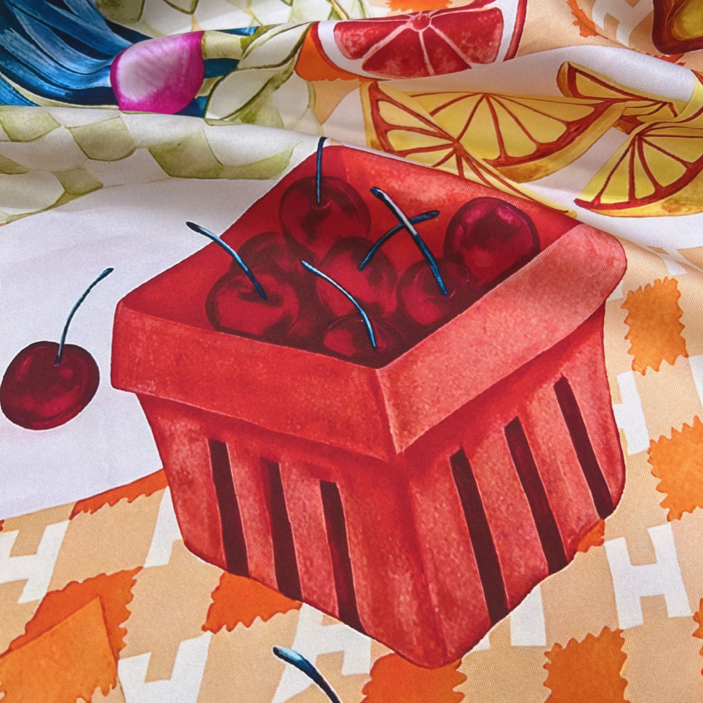 Hermès 90cm 100% Pure Silk Square Scarf!