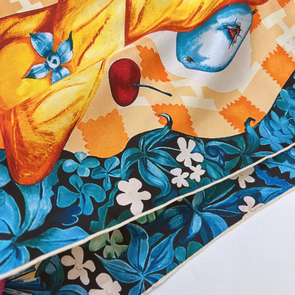 Hermès 90cm 100% Pure Silk Square Scarf!