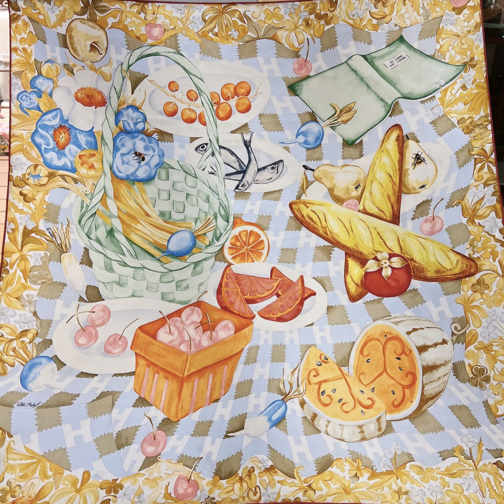 Hermès 90cm 100% Pure Silk Square Scarf!