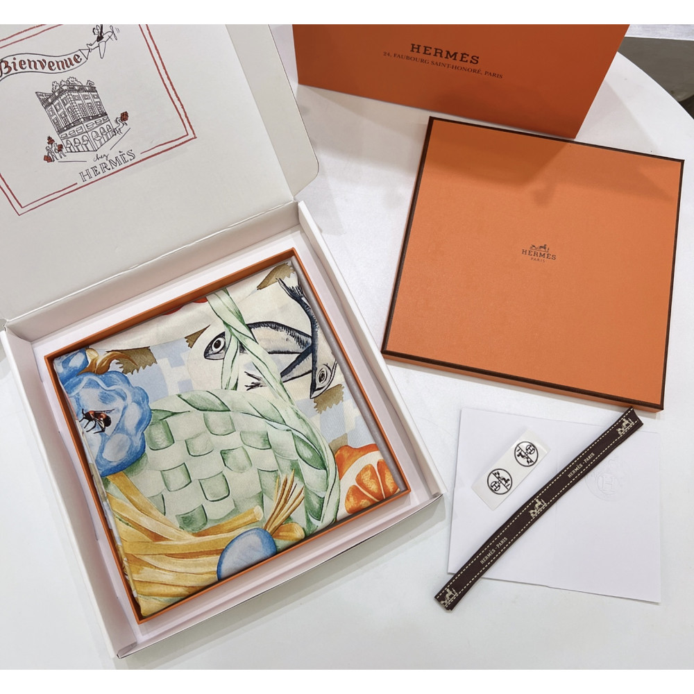 Hermès 90cm 100% Pure Silk Square Scarf!