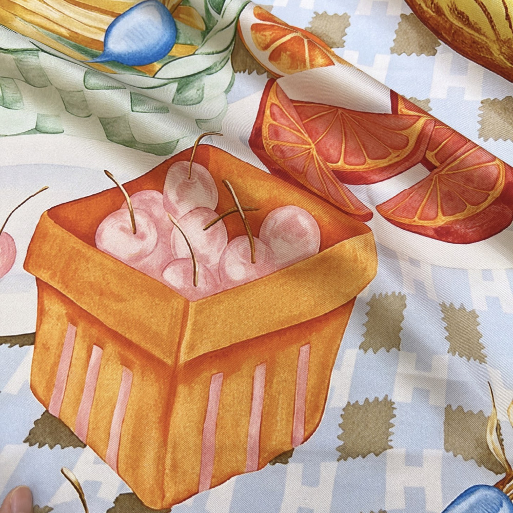 Hermès 90cm 100% Pure Silk Square Scarf!