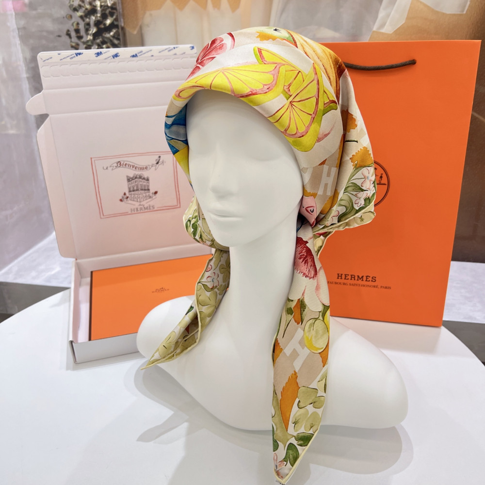 Hermès 90cm 100% Pure Silk Square Scarf!