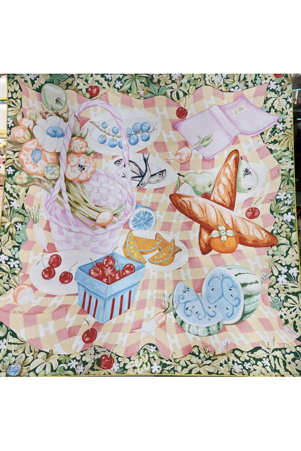 Hermès 90cm 100% Pure Silk Square Scarf!