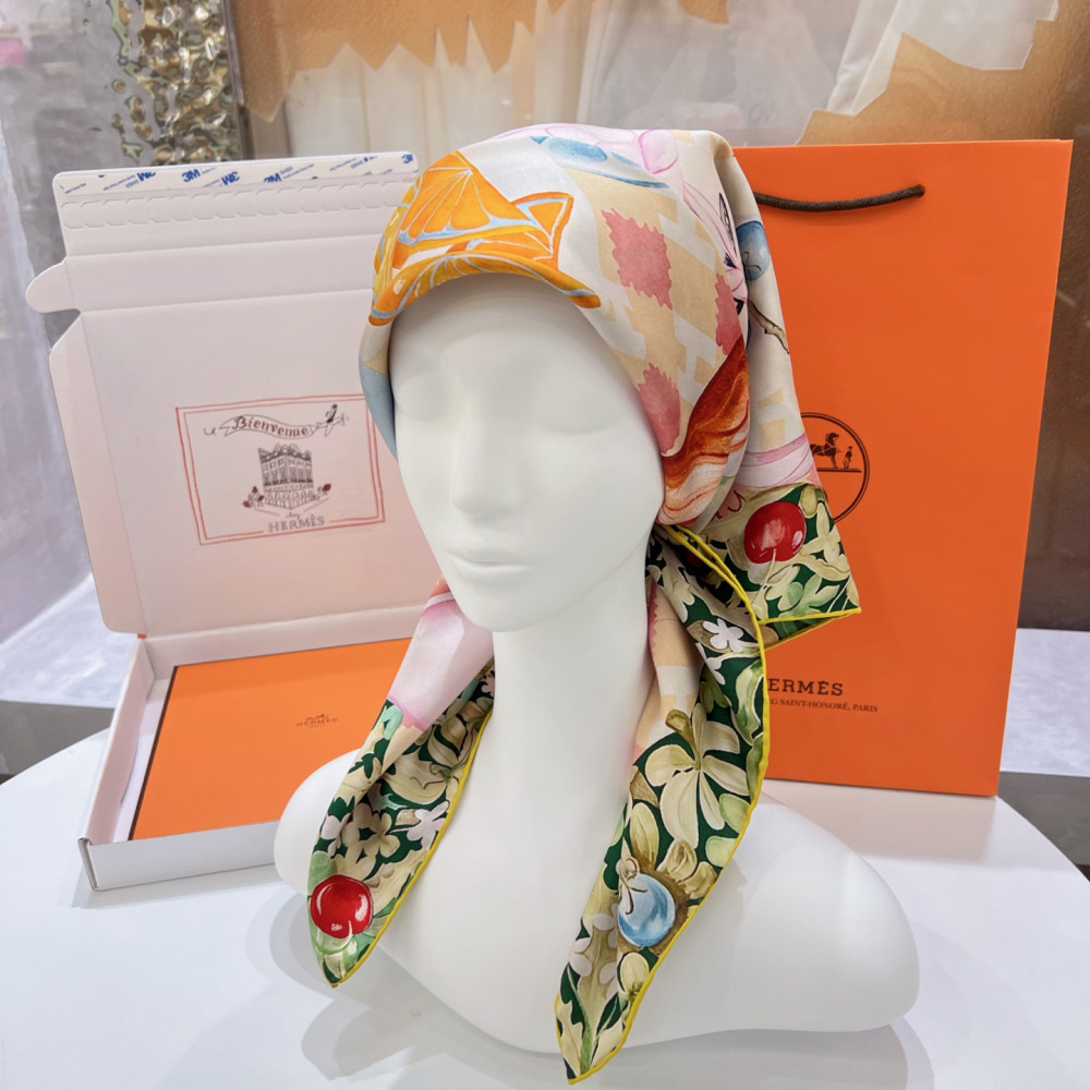 Hermès 90cm 100% Pure Silk Square Scarf!