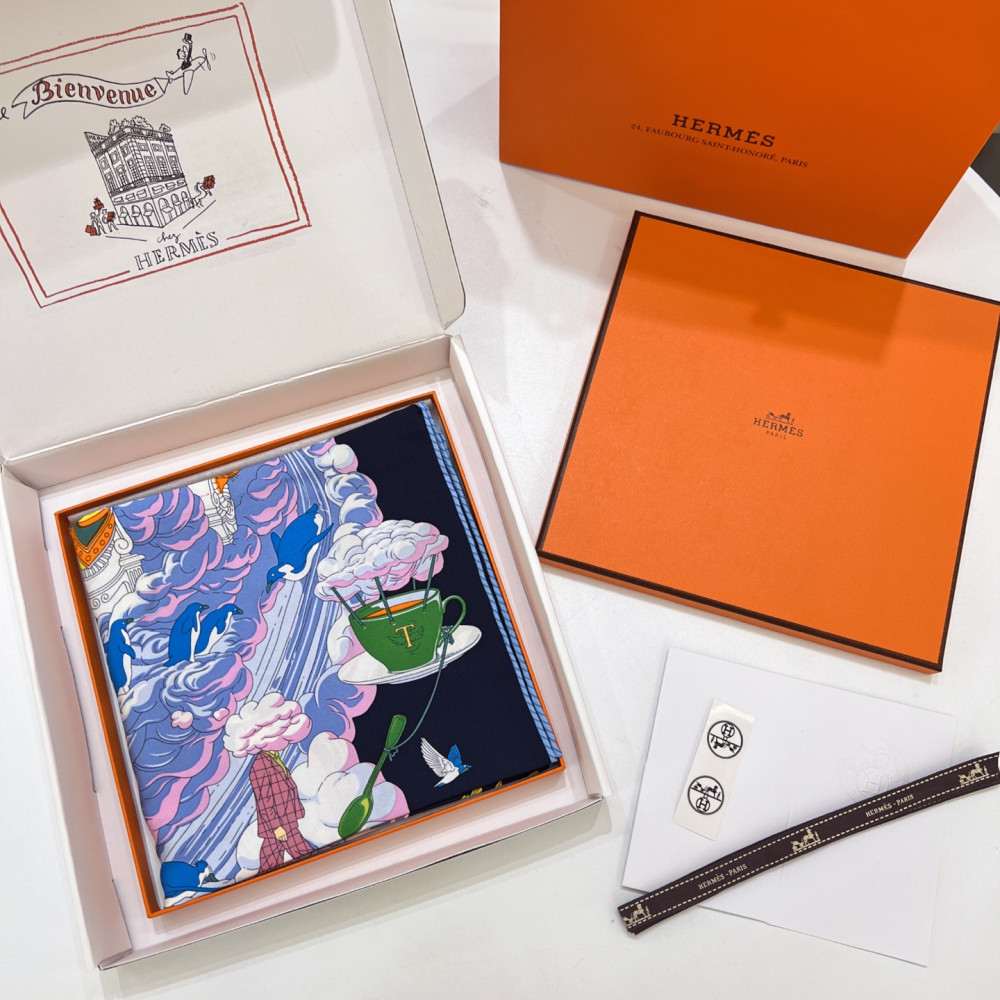 Hermès 90cm 100% Pure Silk Square Scarf!