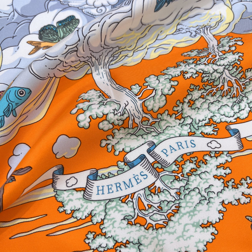 Hermès 90cm 100% Pure Silk Square Scarf!