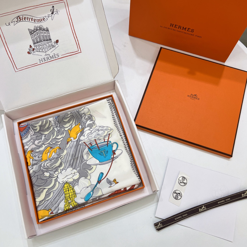 Hermès 90cm 100% Pure Silk Square Scarf!