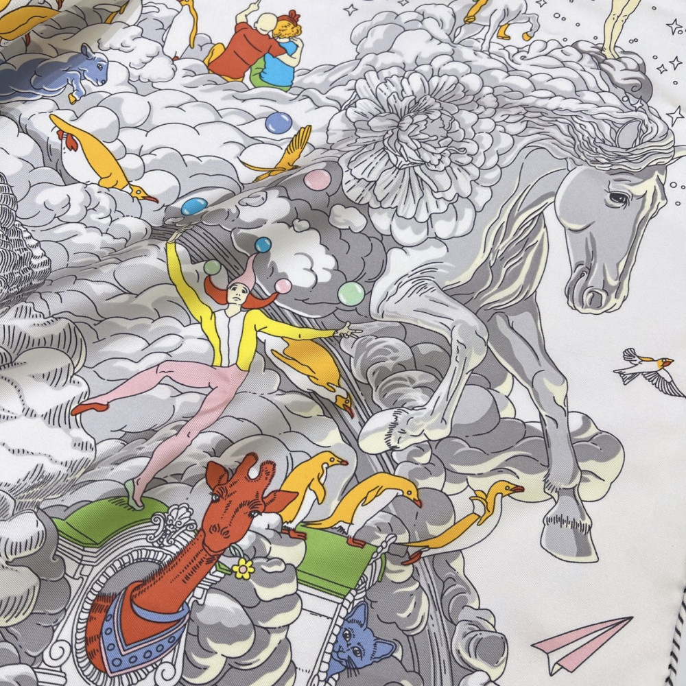 Hermès 90cm 100% Pure Silk Square Scarf!