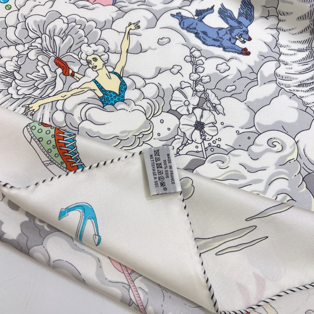 Hermès 90cm 100% Pure Silk Square Scarf!