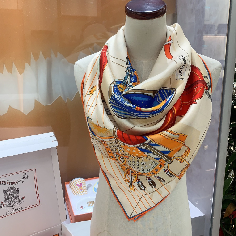 Hermès 90cm 100% Pure Silk Square Scarf!