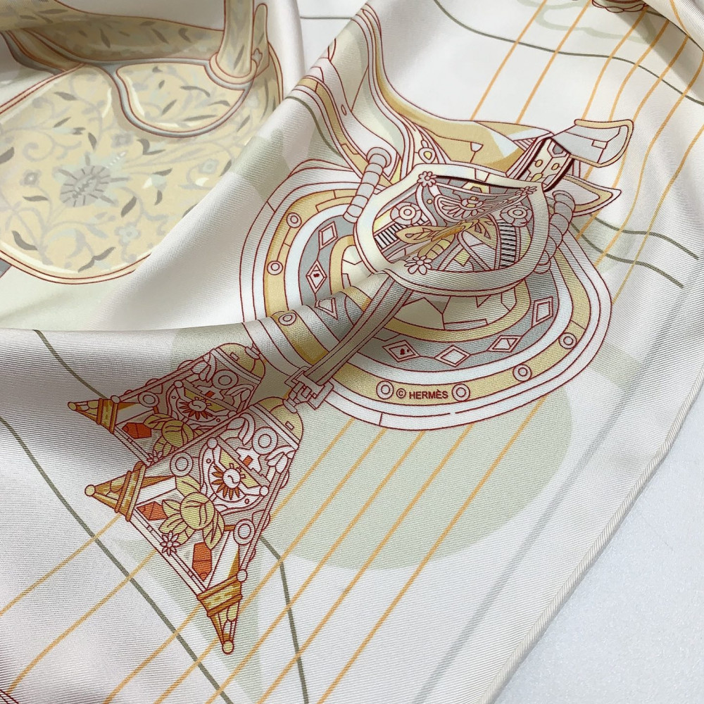 Hermès 90cm 100% Pure Silk Square Scarf!