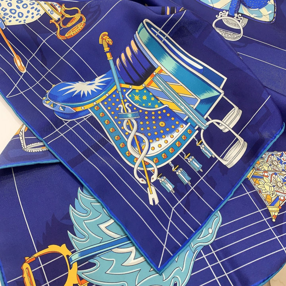 Hermès 90cm 100% Pure Silk Square Scarf!