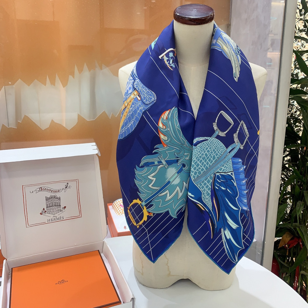 Hermès 90cm 100% Pure Silk Square Scarf!