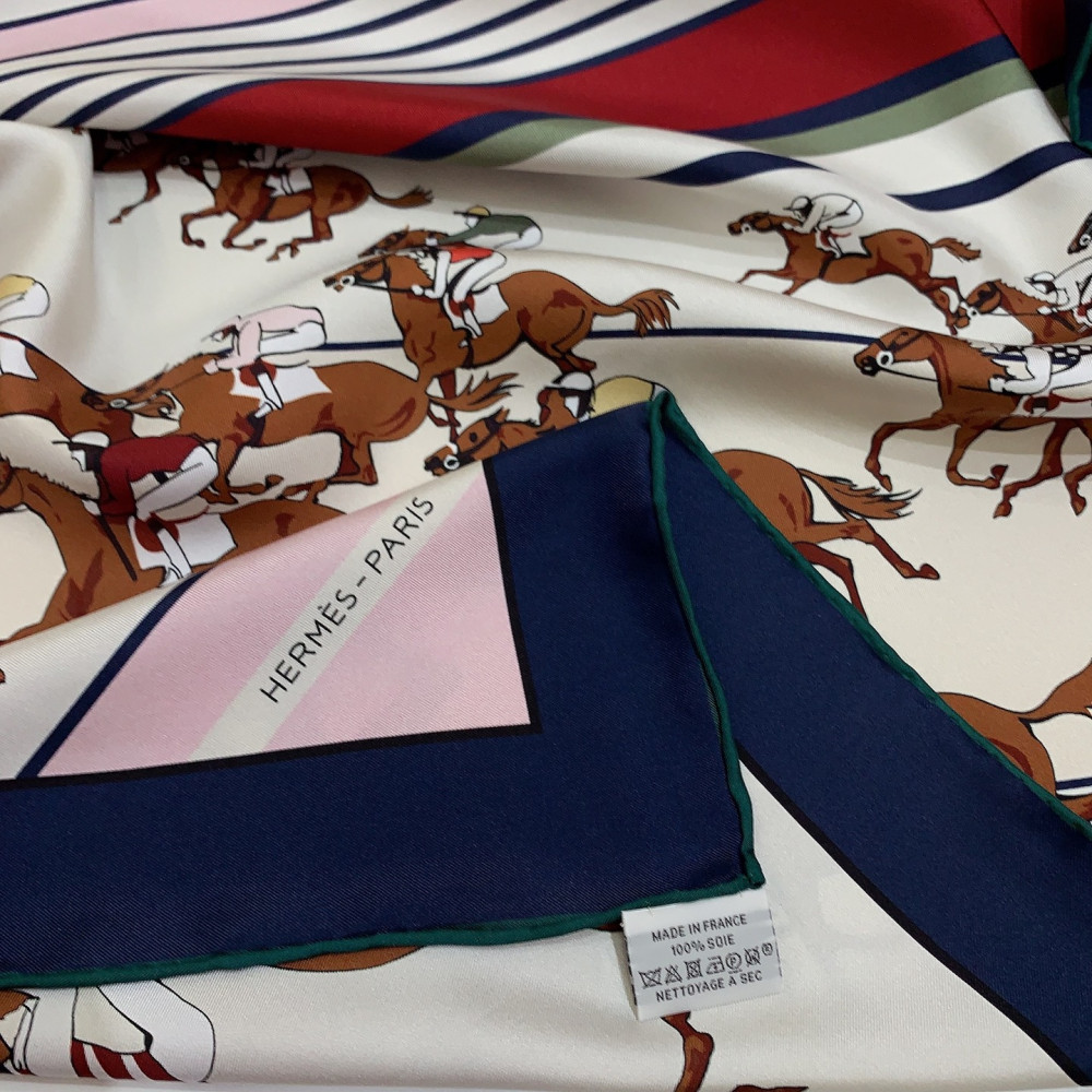Hermès 90cm 100% Pure Silk Square Scarf!