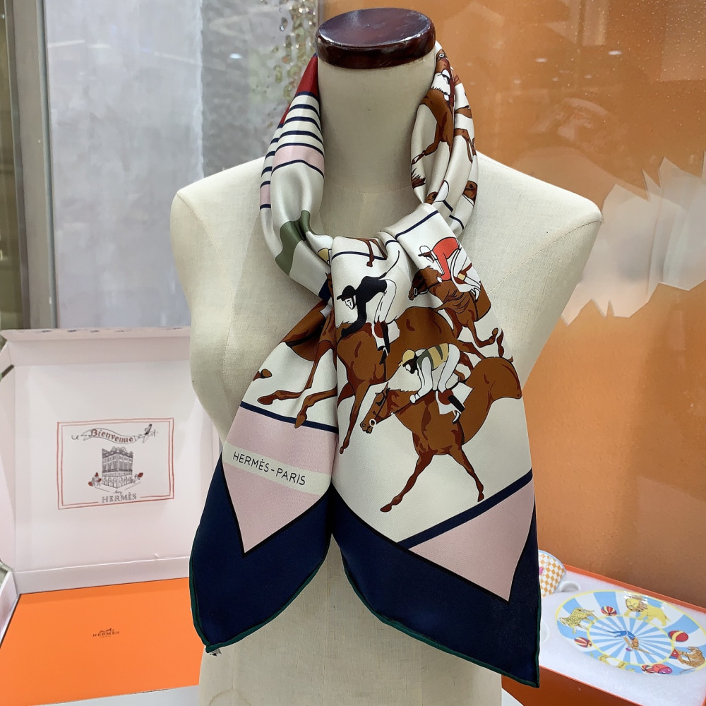 Hermès 90cm 100% Pure Silk Square Scarf!