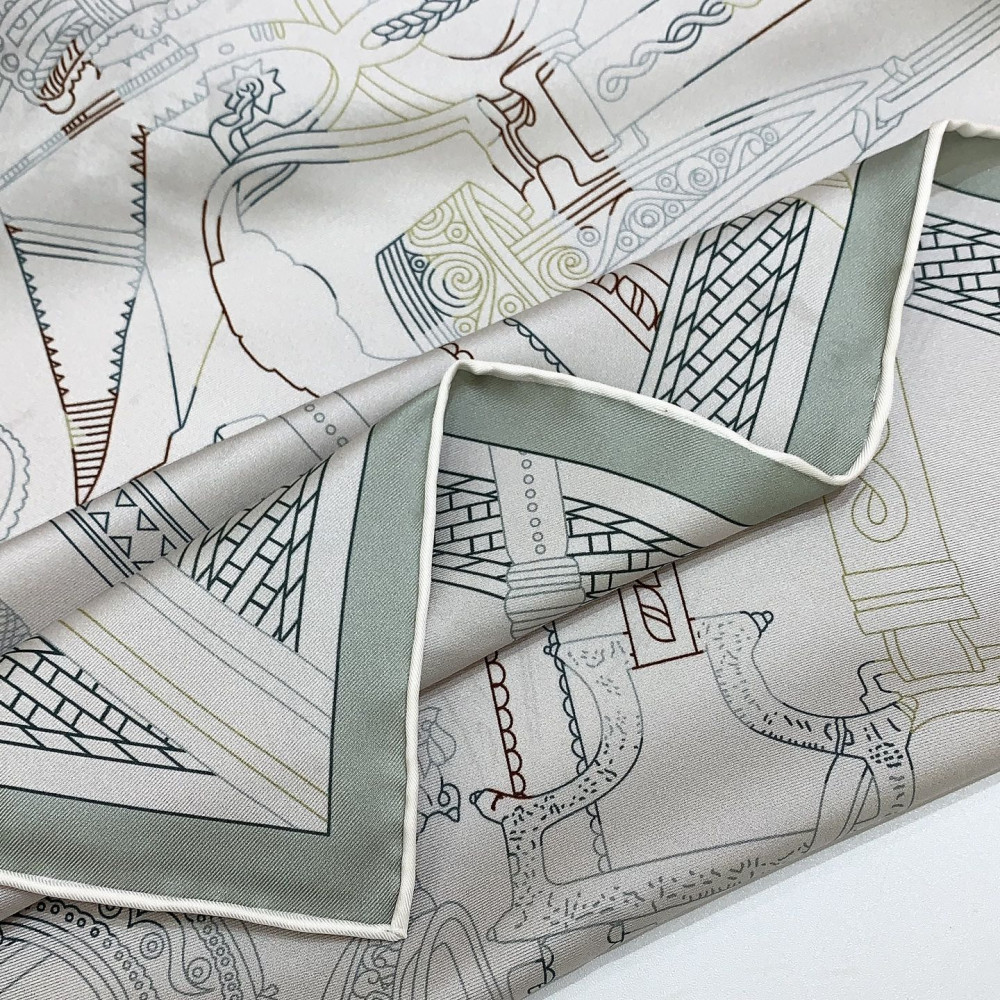 Hermès 90cm 100% Pure Silk Square Scarf!