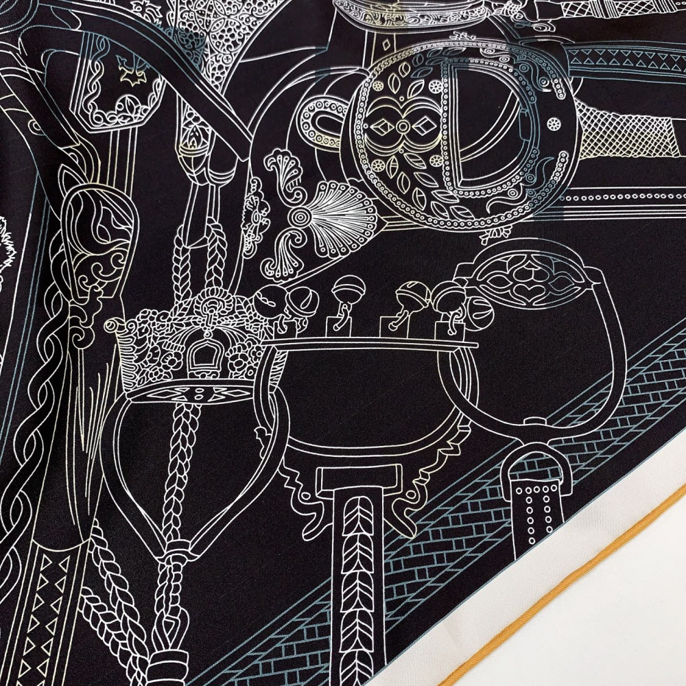 Hermès 90cm 100% Pure Silk Square Scarf!