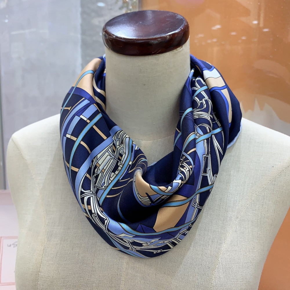 Hermès 90cm 100% Pure Silk Square Scarf!