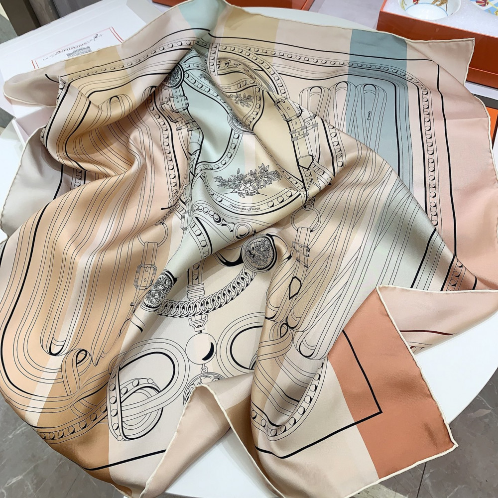 Hermès 90cm 100% Pure Silk Square Scarf!