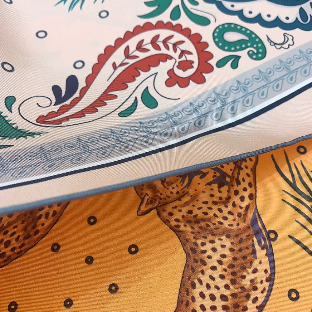 Hermès 90cm 100% Pure Silk Square Scarf!