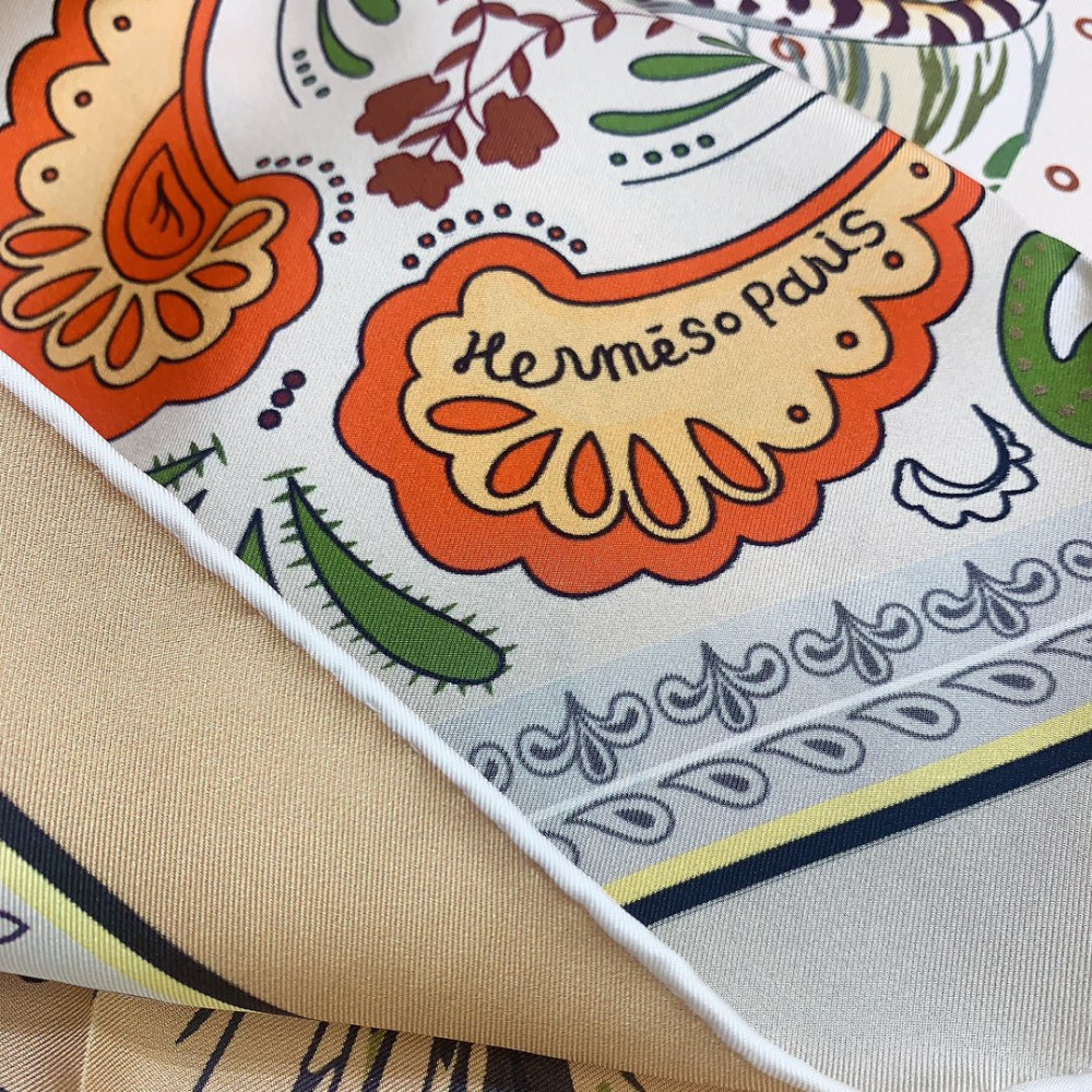 Hermès 90cm 100% Pure Silk Square Scarf!