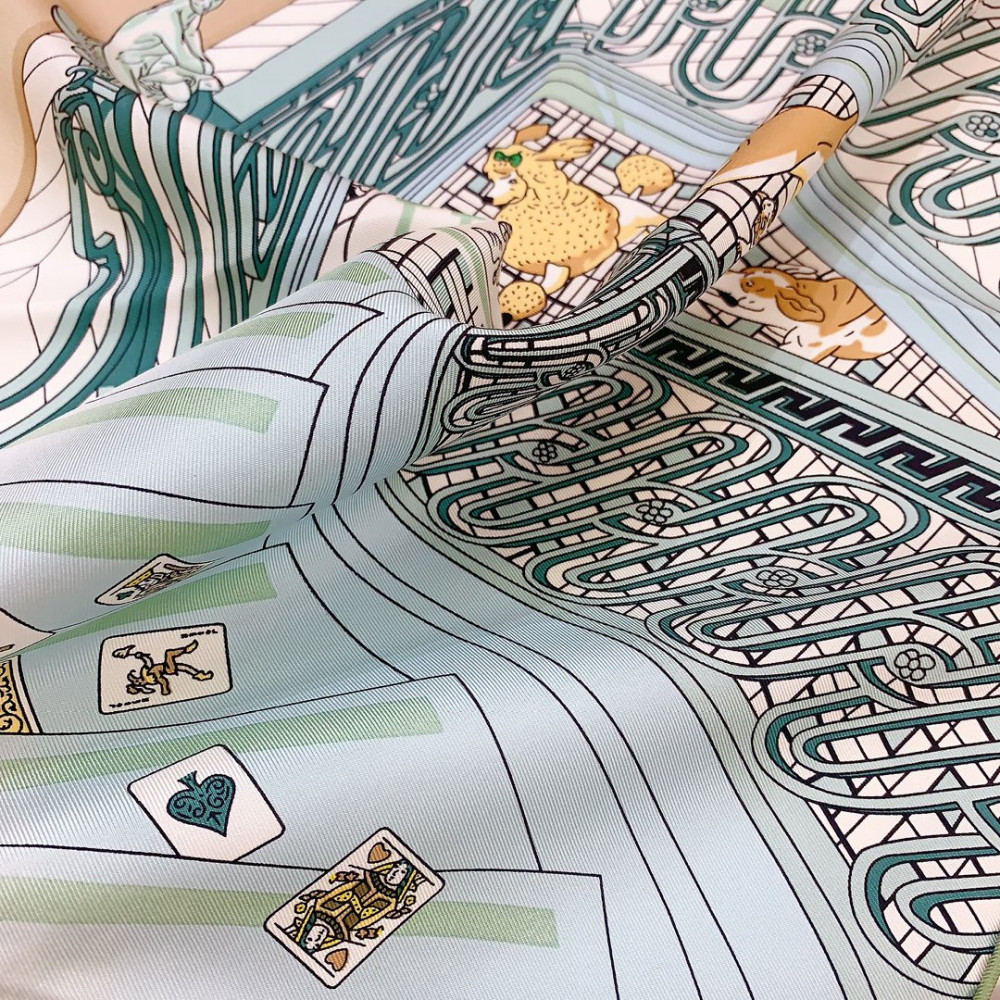 Hermès 90cm 100% Pure Silk Square Scarf!