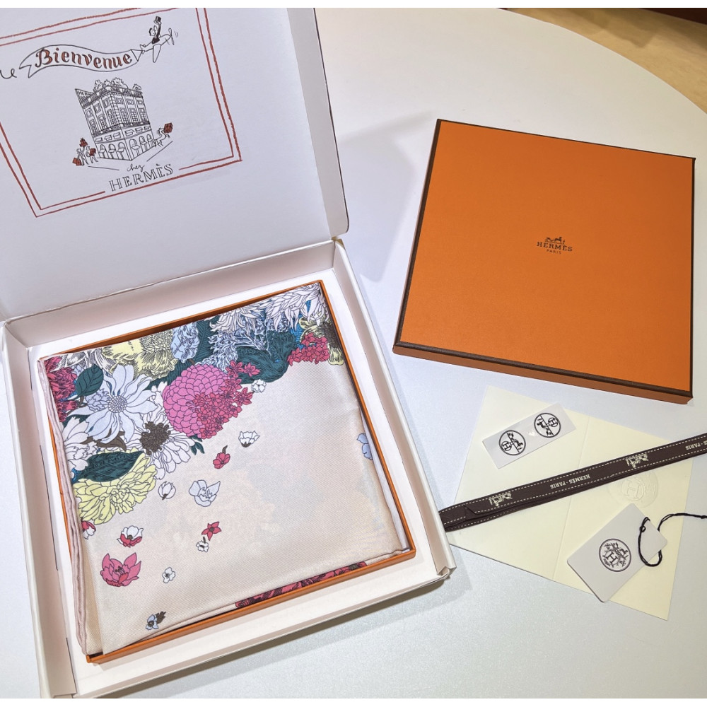 Hermès 90cm 100% Pure Silk Square Scarf!