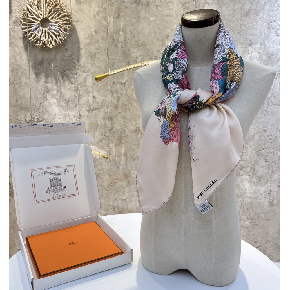 Hermès 90cm 100% Pure Silk Square Scarf!