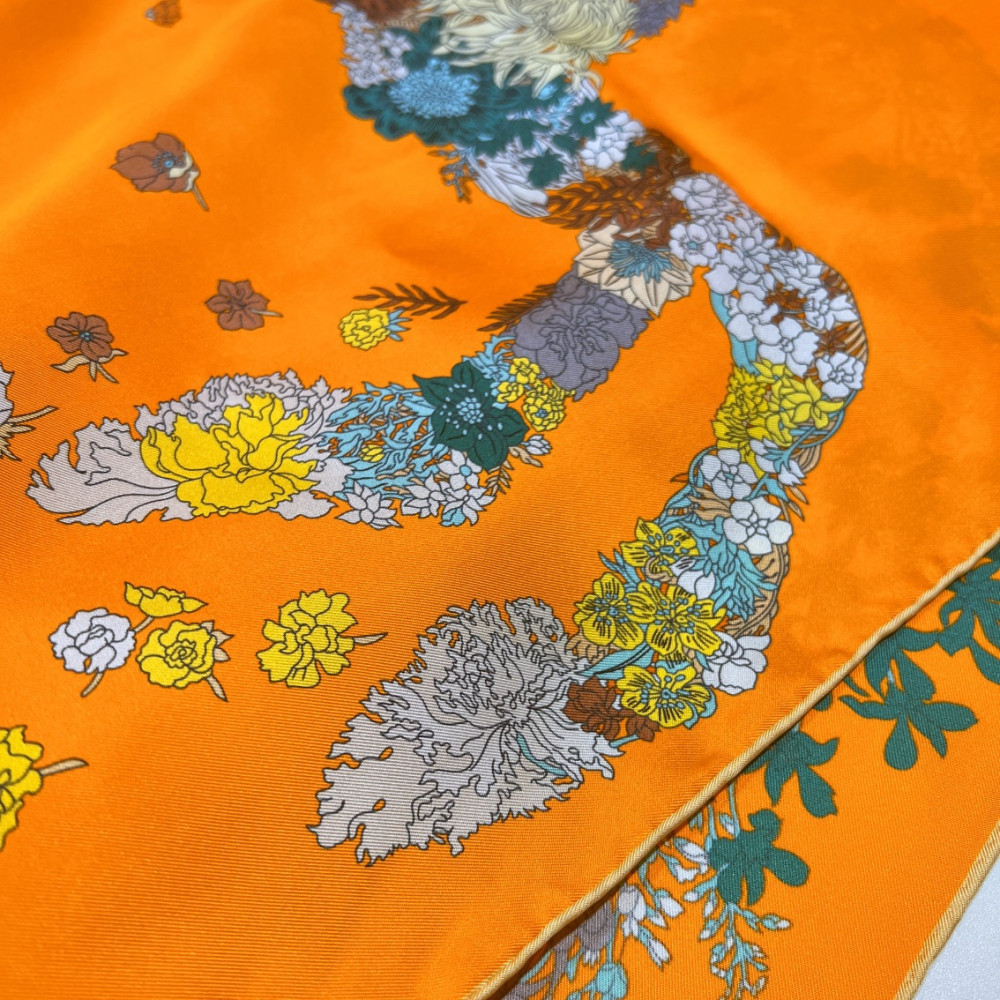 Hermès 90cm 100% Pure Silk Square Scarf!