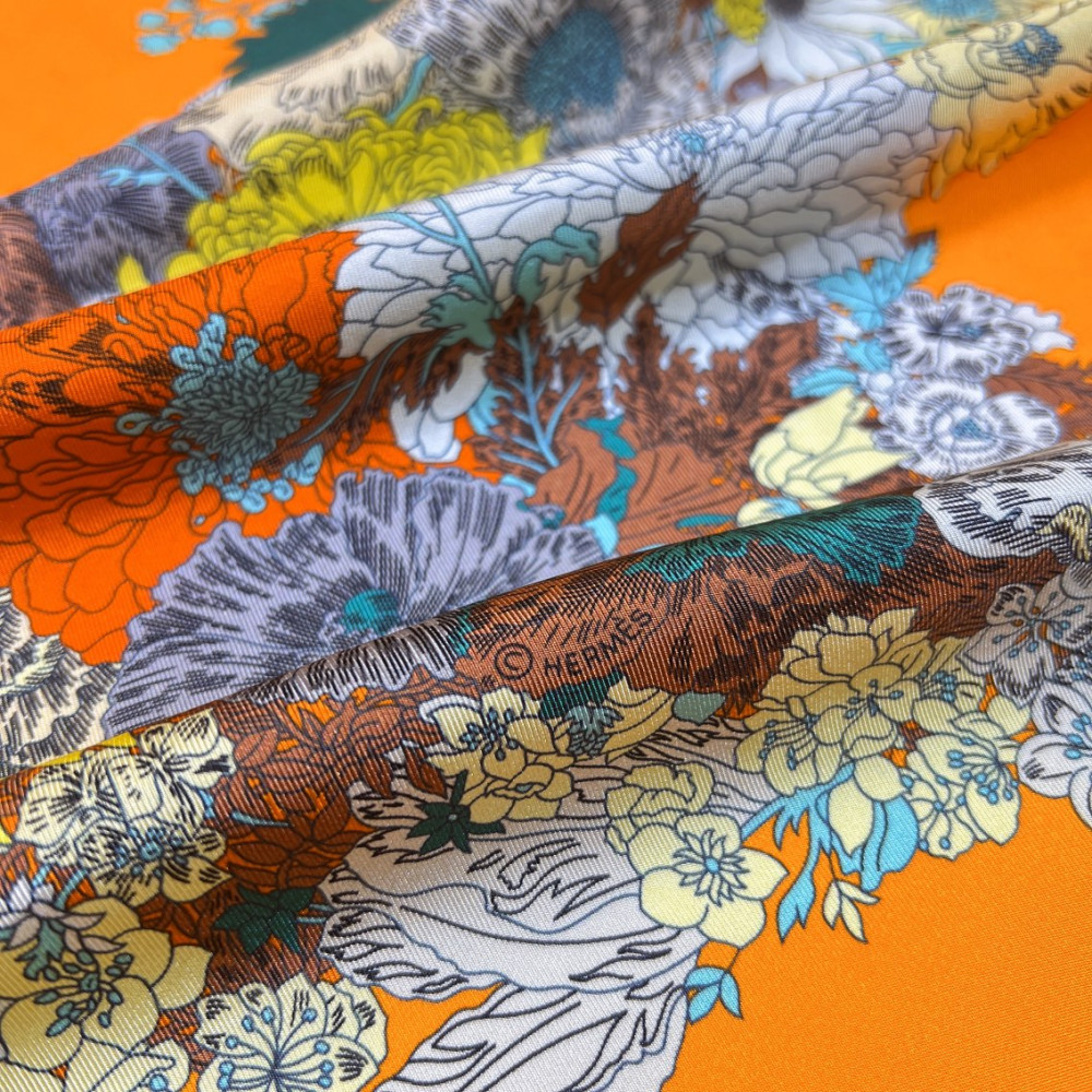 Hermès 90cm 100% Pure Silk Square Scarf!