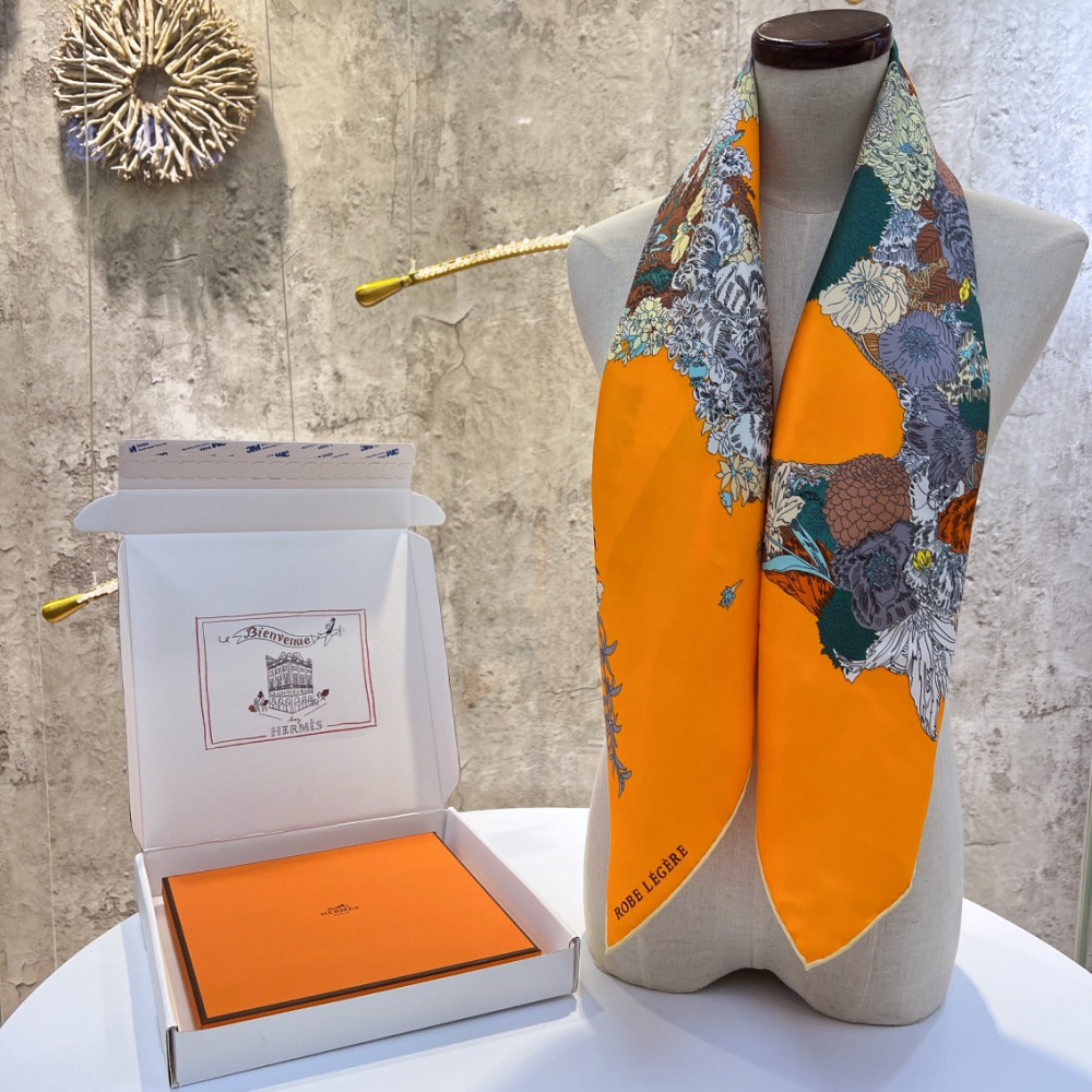 Hermès 90cm 100% Pure Silk Square Scarf!