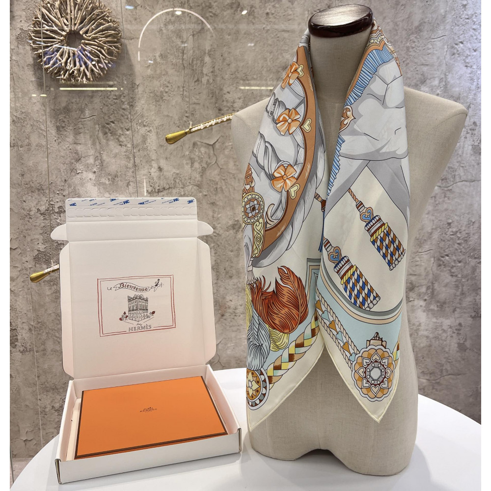 Hermès 90cm 100% Pure Silk Square Scarf!