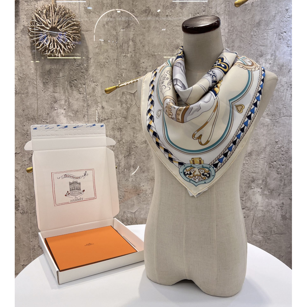 Hermès 90cm 100% Pure Silk Square Scarf!