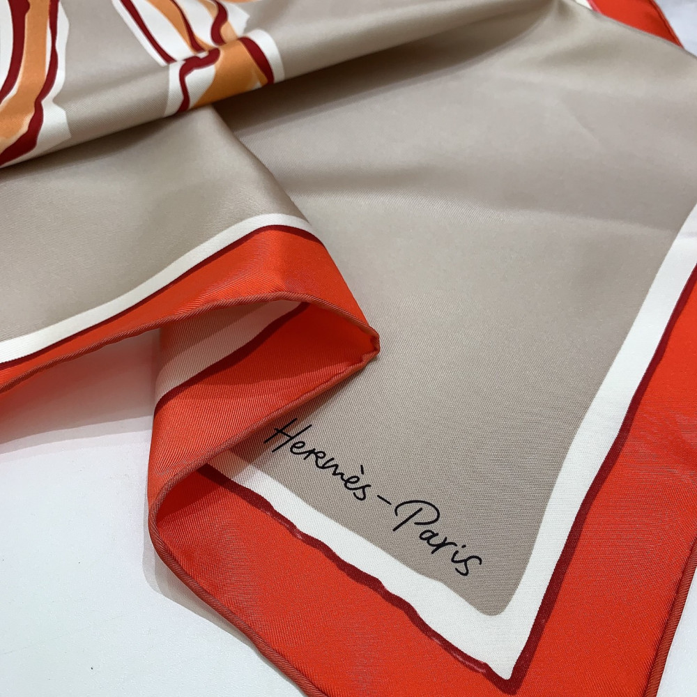 Hermès 90cm 100% Pure Silk Square Scarf!