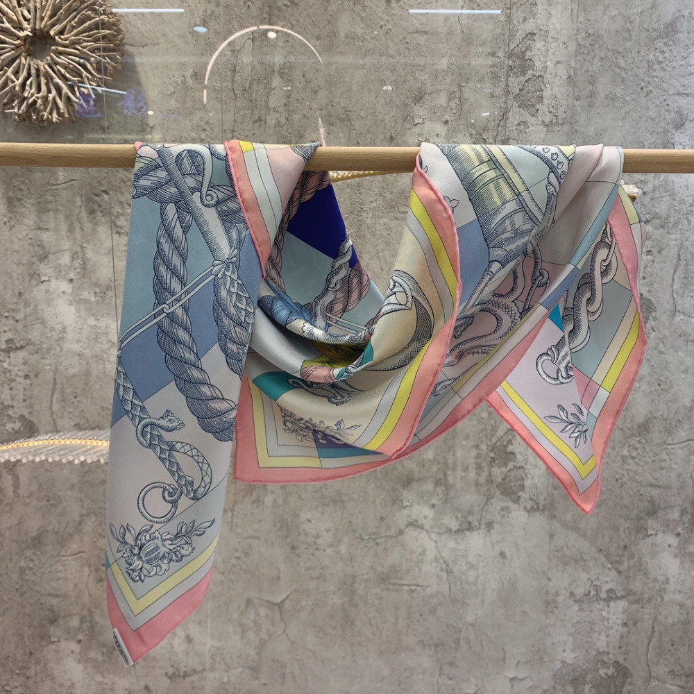 Hermès 90cm 100% Pure Silk Square Scarf!