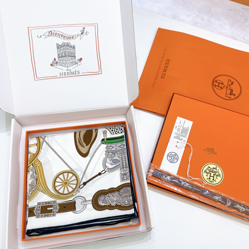 Hermès 90cm 100% Pure Silk Square Scarf!