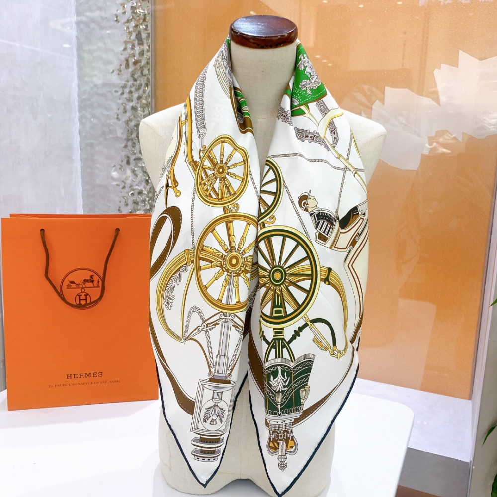 Hermès 90cm 100% Pure Silk Square Scarf!