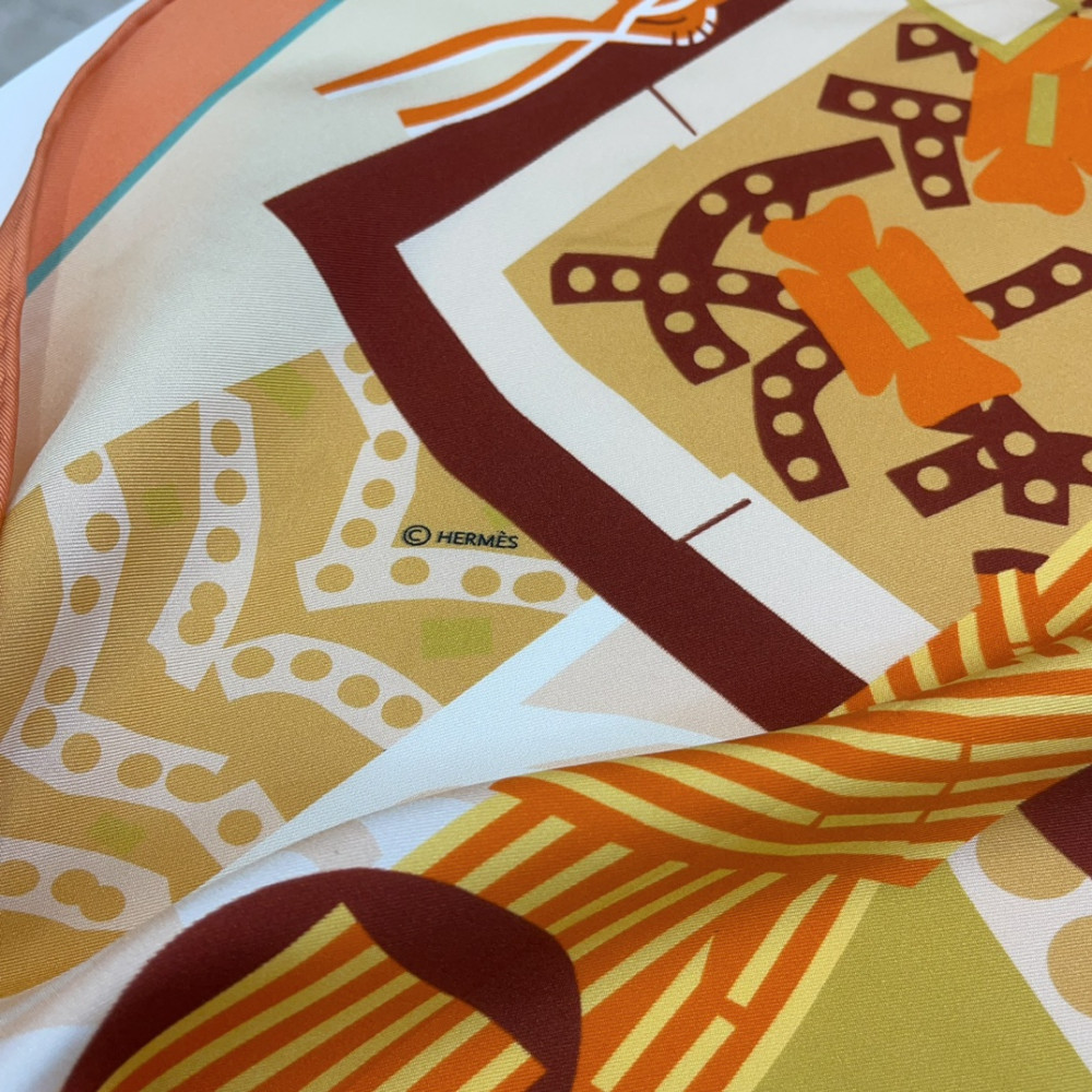 Hermès 90cm 100% Pure Silk Square Scarf!