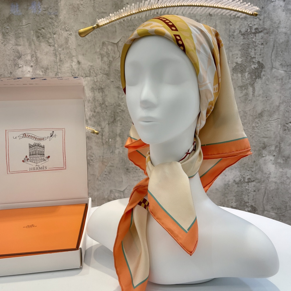 Hermès 90cm 100% Pure Silk Square Scarf!