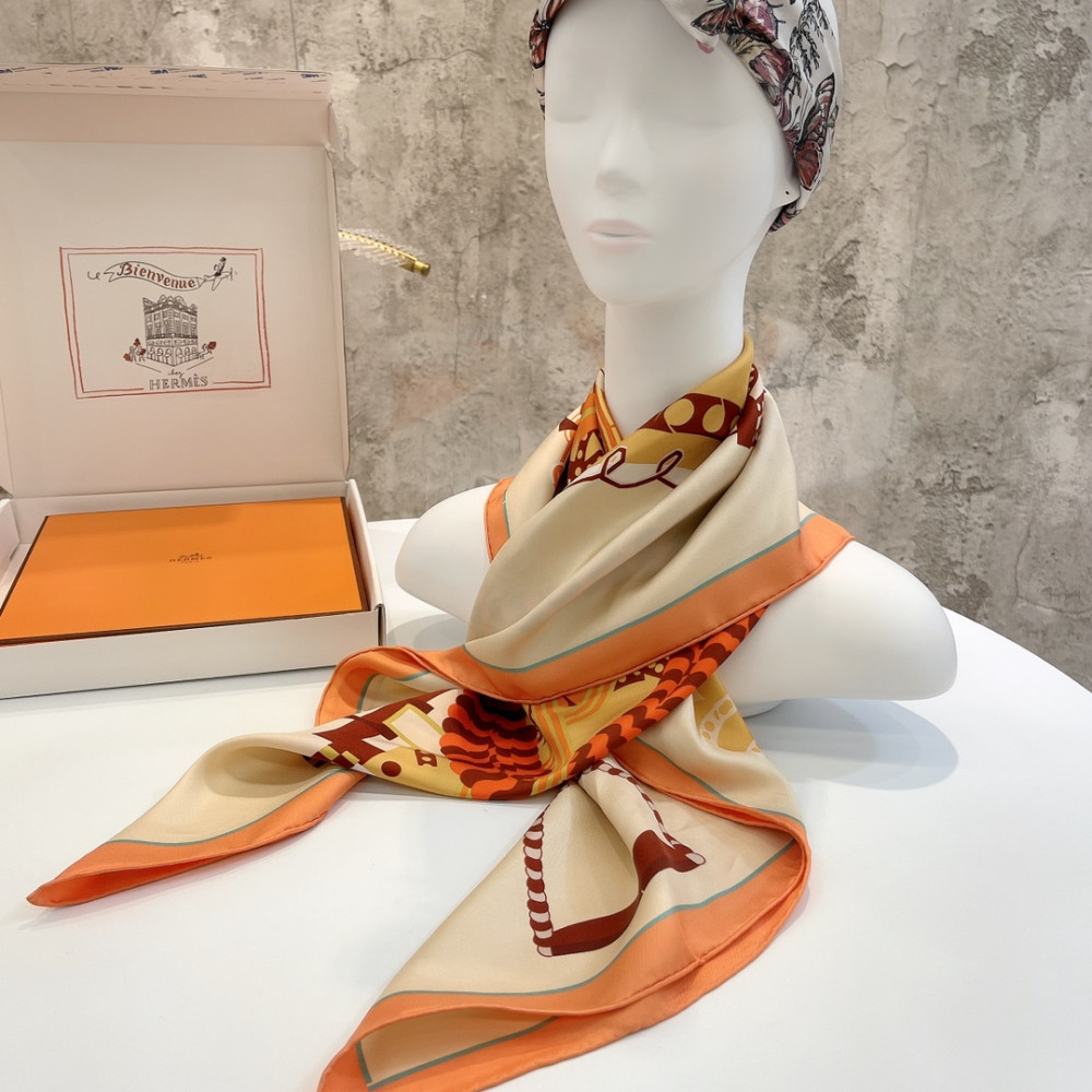 Hermès 90cm 100% Pure Silk Square Scarf!