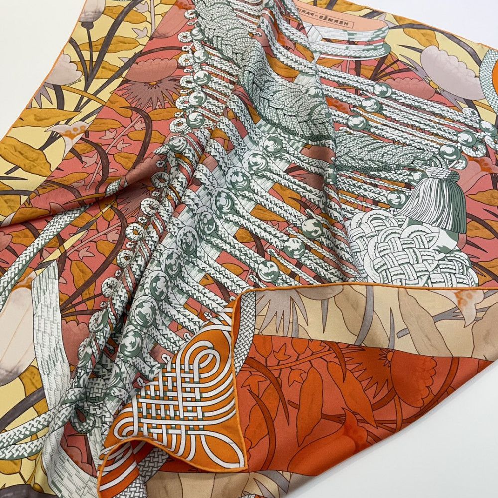 Hermès Fall/Winter 2025 90cm 100% Pure Silk Square Scarf!