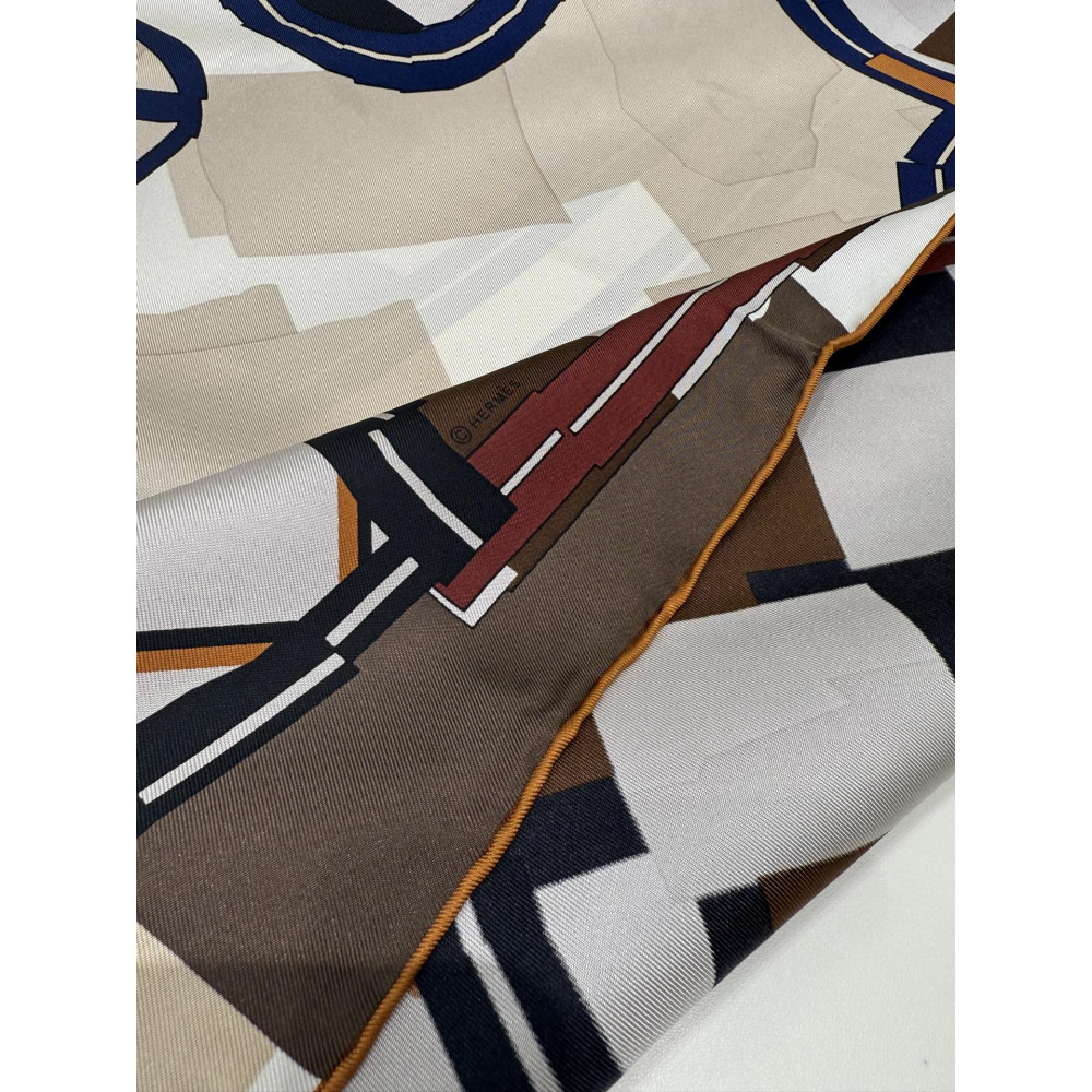 Hermès Fall/Winter 2025 90cm 100% Pure Silk Scarf!