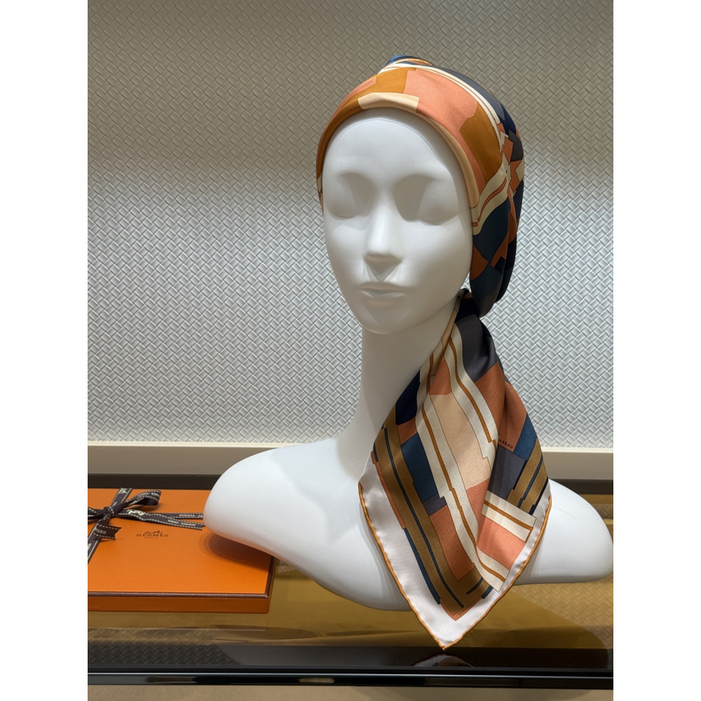 Hermès Fall/Winter 2025 90cm 100% Pure Silk Scarf!