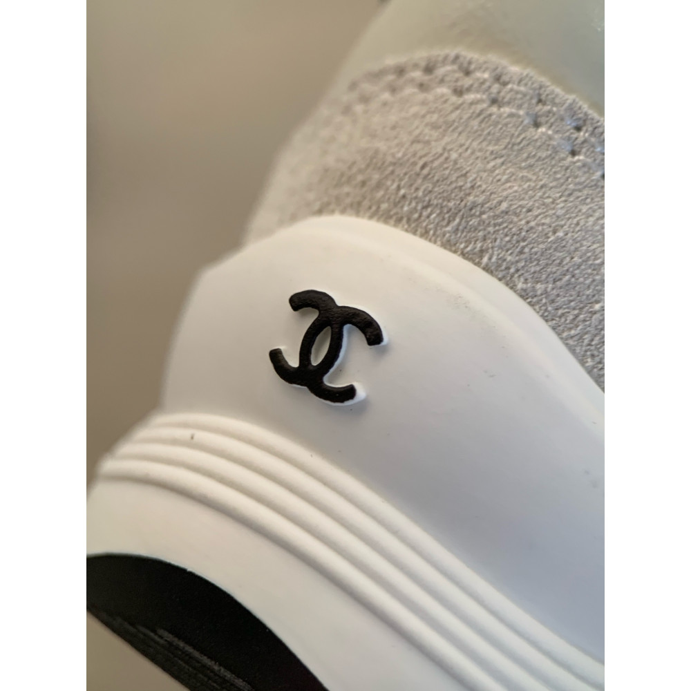 Chanel 25A Sneakers!