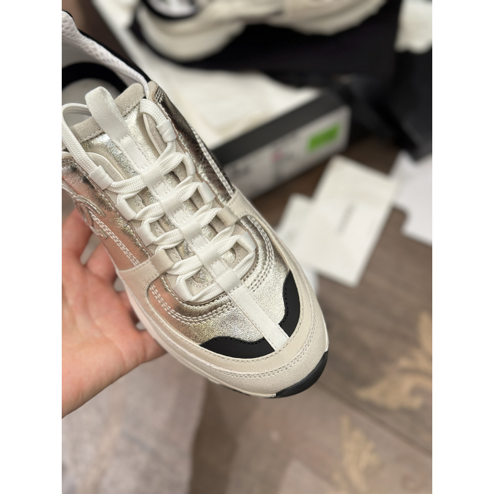 Chanel 25A Sneakers!